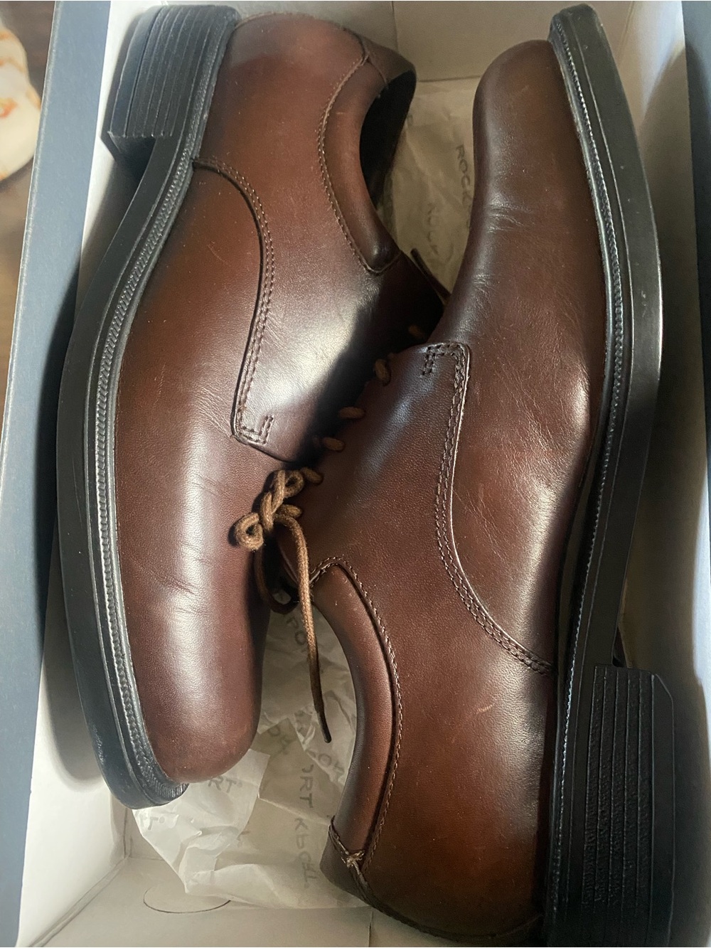 Rockport Brown Leather Lace-Up Derby Shoes. New, no tags no box.